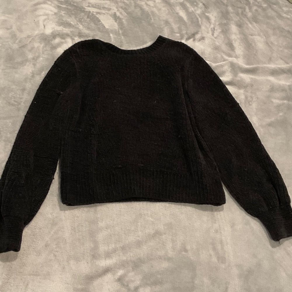 H&M Women's Black Crew Neck Sweater